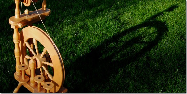 ashford traveller spinning wheel with sunset shadow