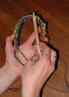 how to do magic loop with a circular knitting needle step 1