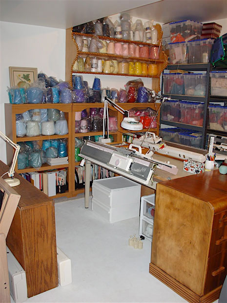 Knittsings knitting machine corner and yarn stash 2006