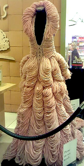 wedding-dress-yarn-skeins