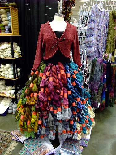bridesmaid-yarn-skirt